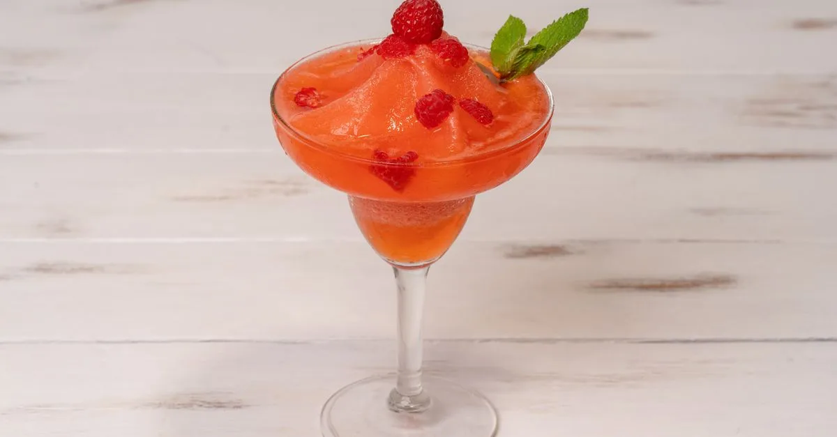 découvrez notre recette de cocktail de noël sans alcool, idéal pour partager des moments festifs et gourmands en toute sobriété.