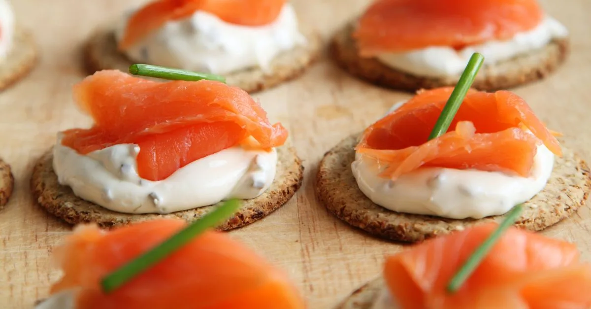 découvrez les meilleures associations pour sublimer le saumon : vins, accompagnements et épices idéales pour des repas savoureux et équilibrés.