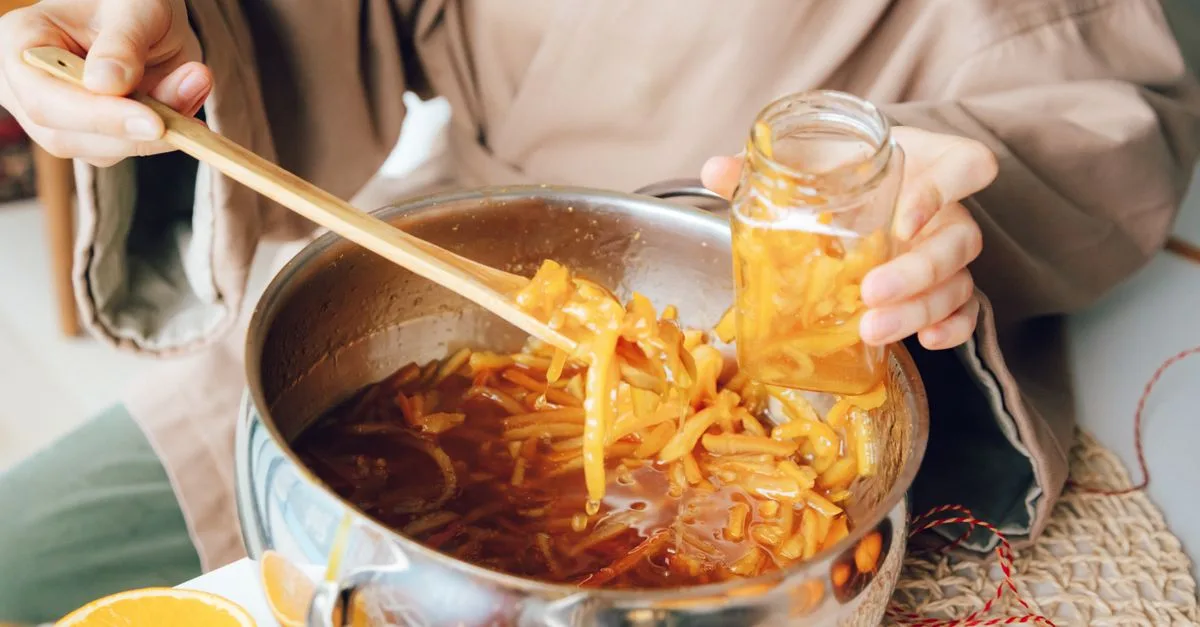 recette de confiture de pêche facile et délicieuse pour conserver le goût sucré de l'été.