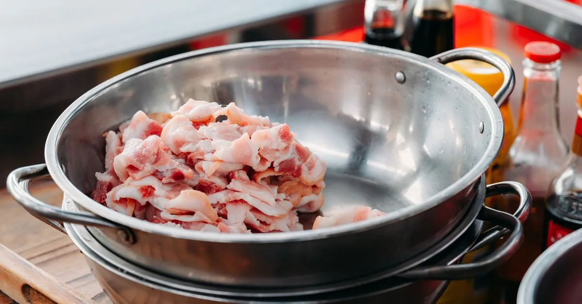 découvrez le temps de cuisson d’une épaule de porc salée selon son poids, avec des conseils pour obtenir une viande tendre et savoureuse.